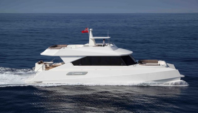 ARESA 2400 - 2100 Yacht Cat